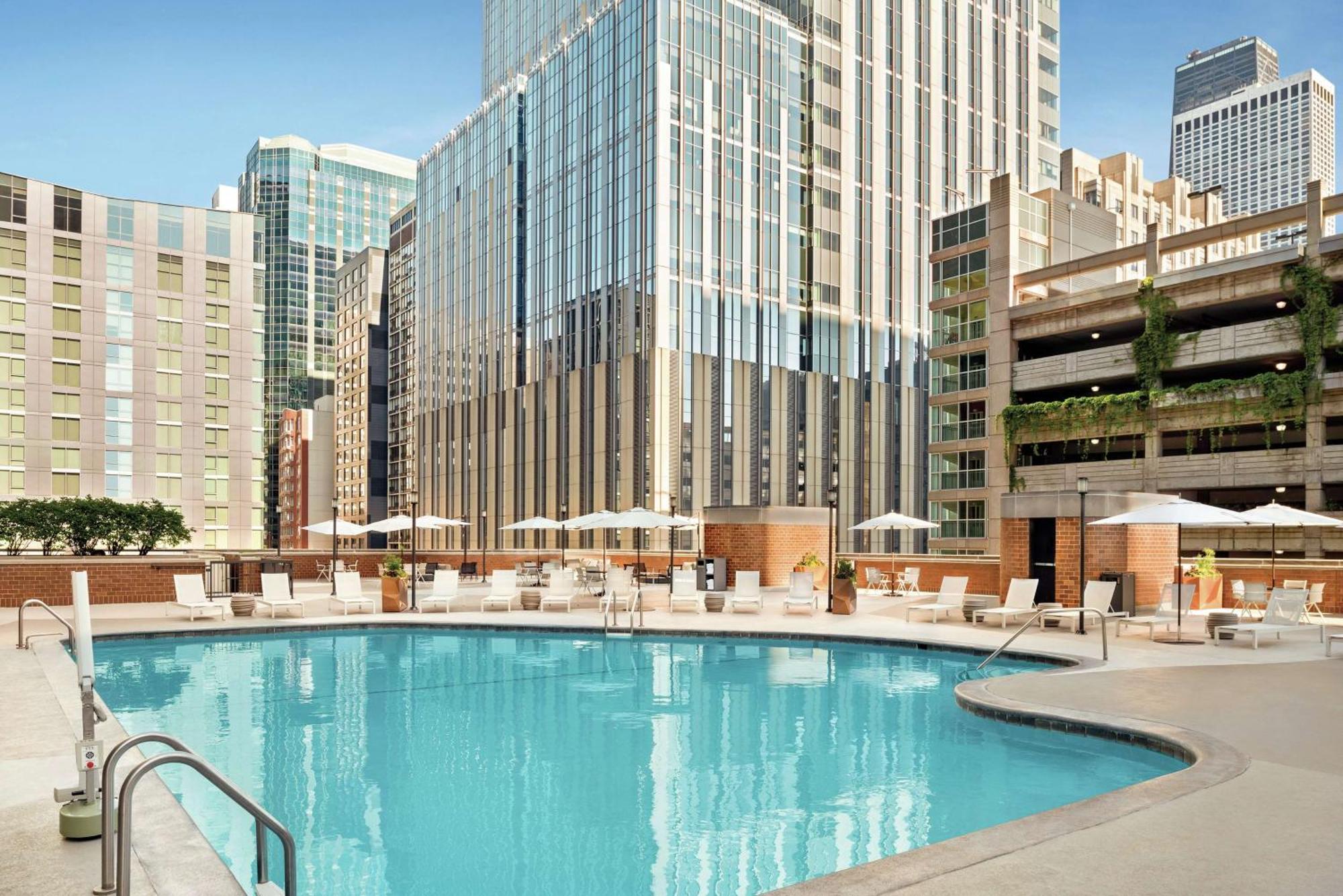 Отель Hilton Grand Vacations Club Chicago Magnificent Mile Экстерьер фото
