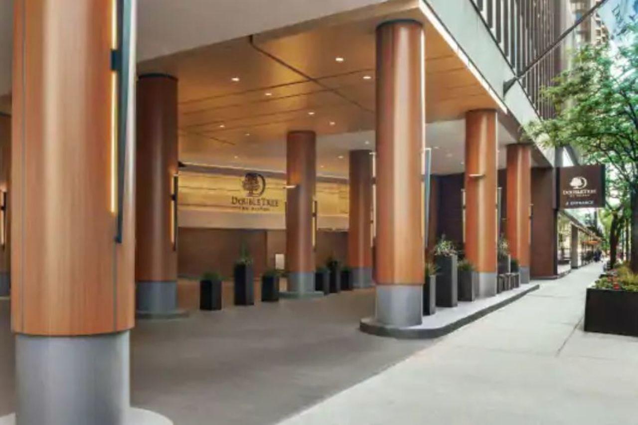 Отель Hilton Grand Vacations Club Chicago Magnificent Mile Экстерьер фото