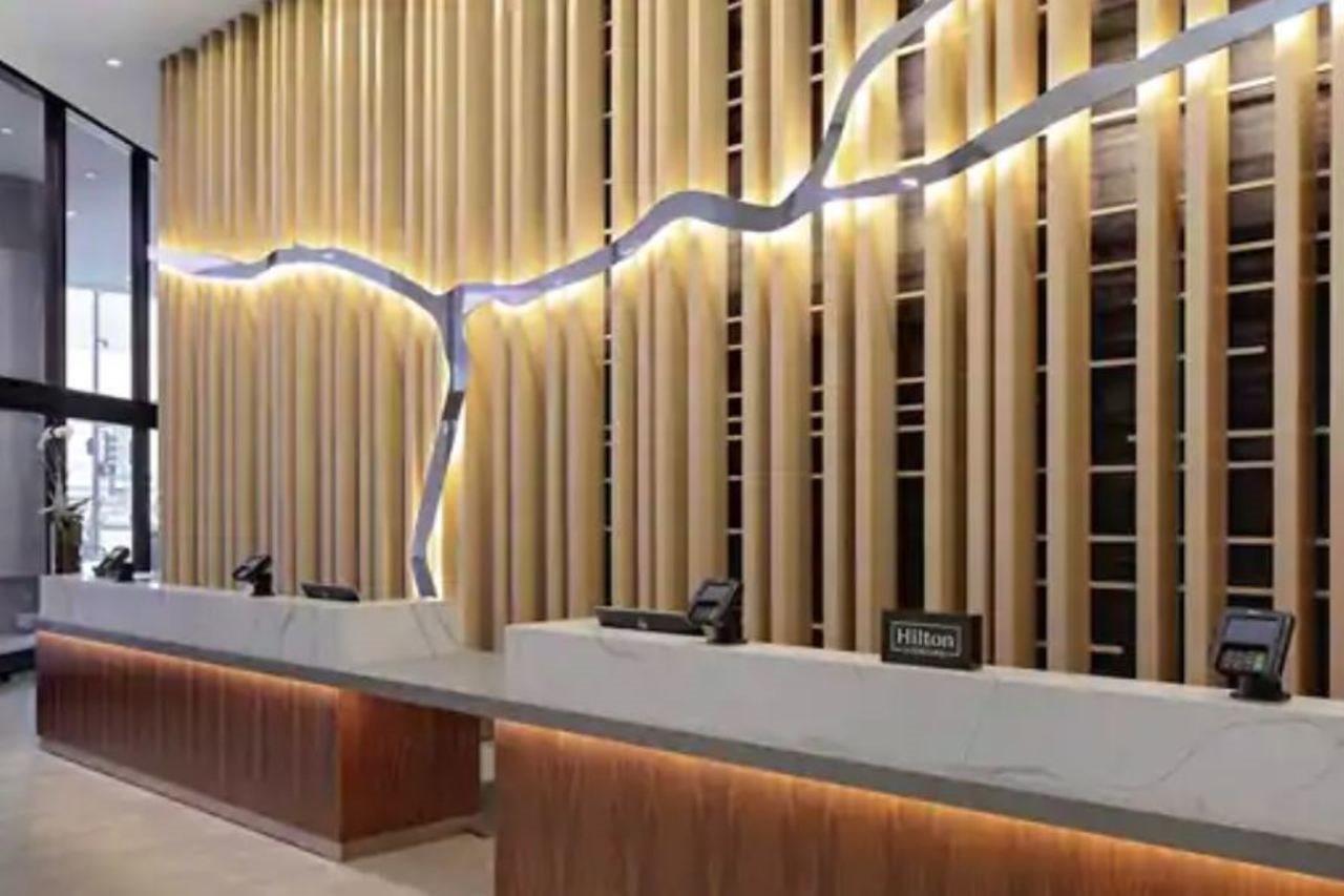 Отель Hilton Grand Vacations Club Chicago Magnificent Mile Экстерьер фото