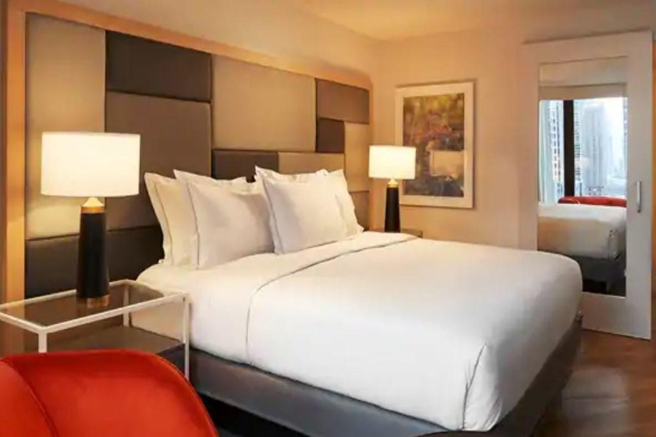 Отель Hilton Grand Vacations Club Chicago Magnificent Mile Экстерьер фото