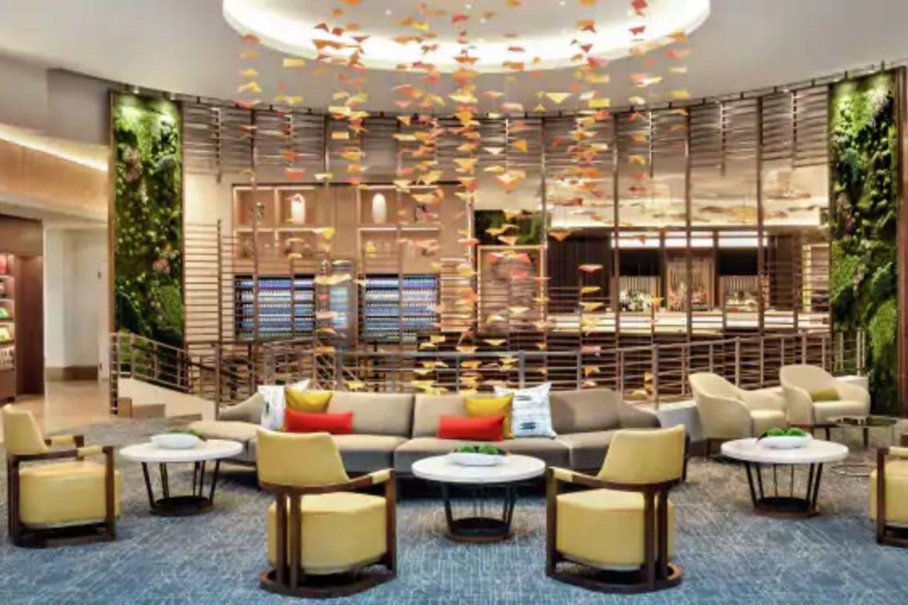 Отель Hilton Grand Vacations Club Chicago Magnificent Mile Экстерьер фото